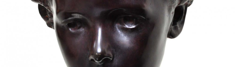 Niña María Elina . bronce . 30x16x17cm . 1899